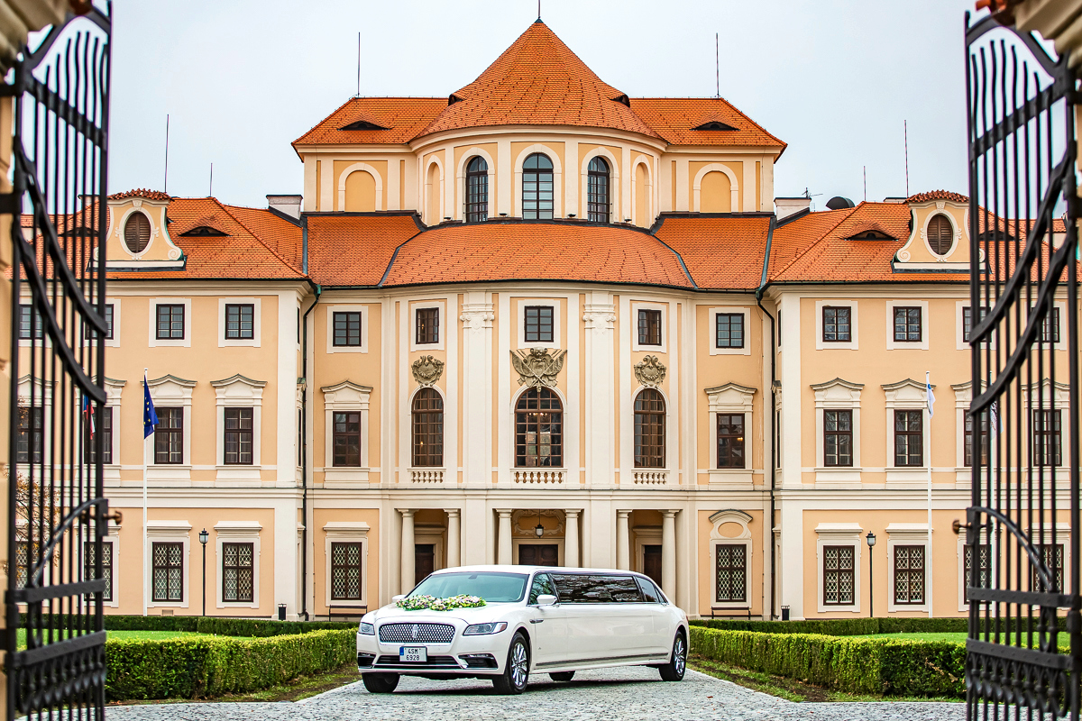 svatebni-limuzina Svatební fotograf - svatební limuzína